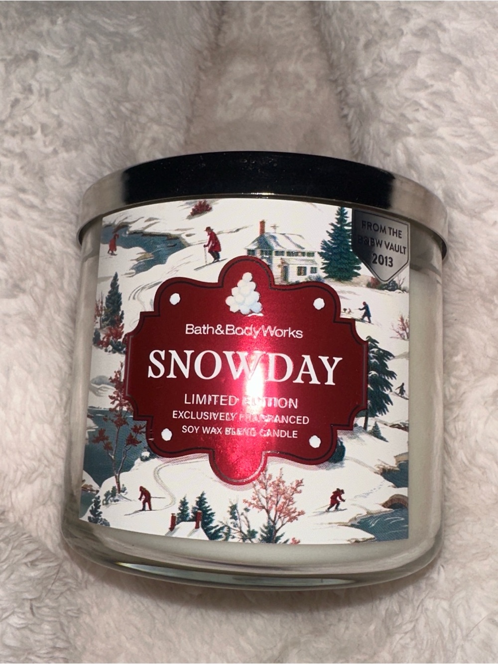 Bath & Body Works Snowday Scented Candle - White with Black Text